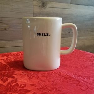 Rae Dunn "Smile" coffee/tea mug